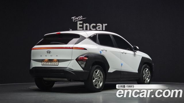 Hyundai Kona 2023 — photo 2