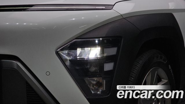 Hyundai Kona 2023 — photo 8