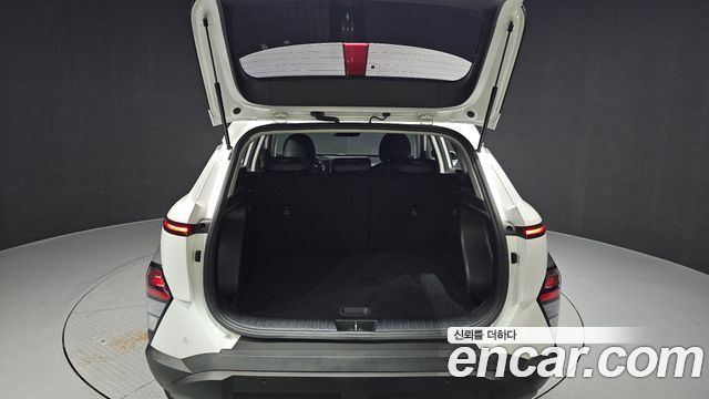 Hyundai Kona 2023 — photo 33