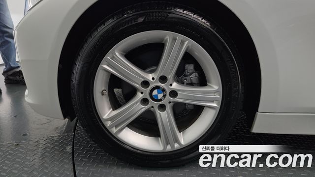 BMW 3-Series 2015 — photo 5