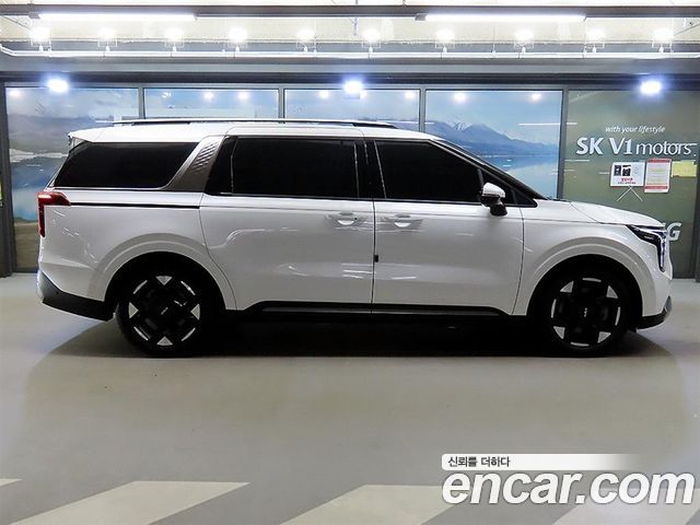 Kia Canival 2025 — photo 4