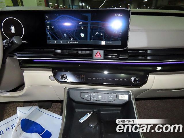Kia Canival 2025 — photo 11