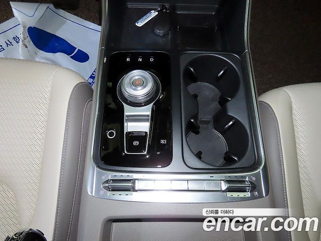 Kia Canival 2025 — photo 12