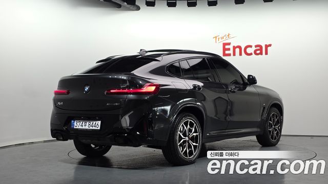 BMW X4 2023 — photo 2