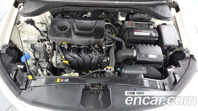 Hyundai AVANTE 2018 — photo 6