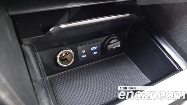 Hyundai AVANTE 2018 — photo 13