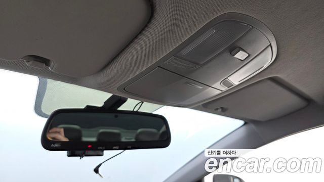 Hyundai AVANTE 2018 — photo 20