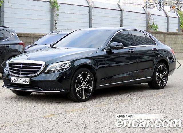 Mercedes-Benz C-Class 2019 — photo 2