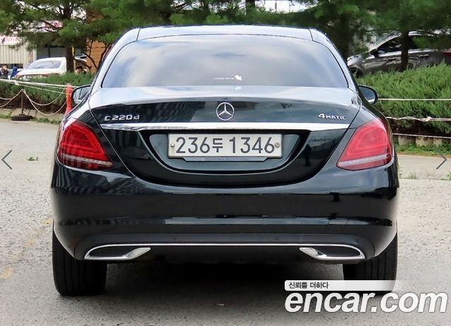 Mercedes-Benz C-Class 2019 — photo 4