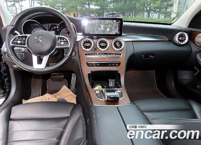 Mercedes-Benz C-Class 2019 — photo 7
