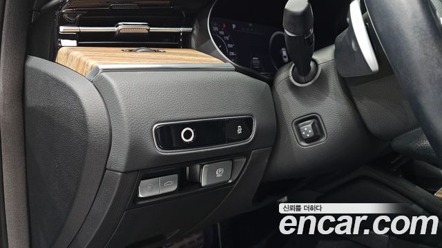 Kia K9 2023 — photo 25