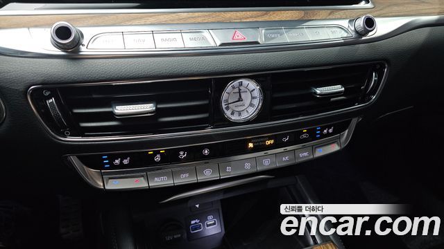Kia K9 2023 — photo 28