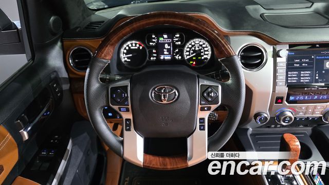 Toyota Tundra 2021 — photo 13