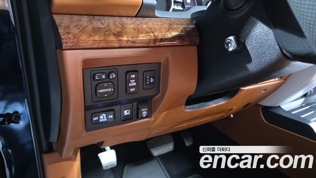 Toyota Tundra 2021 — photo 14
