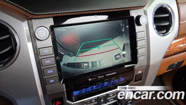Toyota Tundra 2021 — photo 17