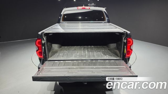 Toyota Tundra 2021 — photo 20