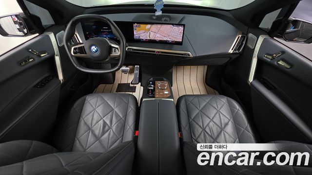 BMW iX 2022 — photo 7