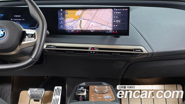 BMW iX 2022 — photo 14