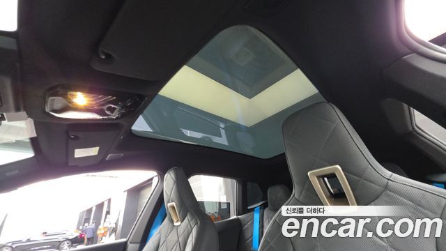 BMW iX 2022 — photo 18
