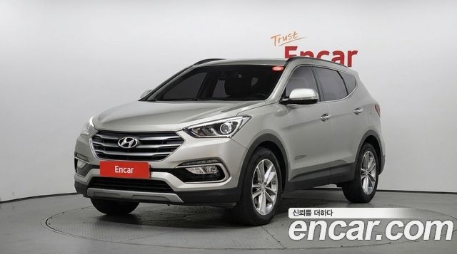 Hyundai Santafe 2016 — photo 1