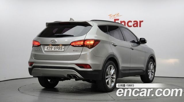 Hyundai Santafe 2016 — photo 2