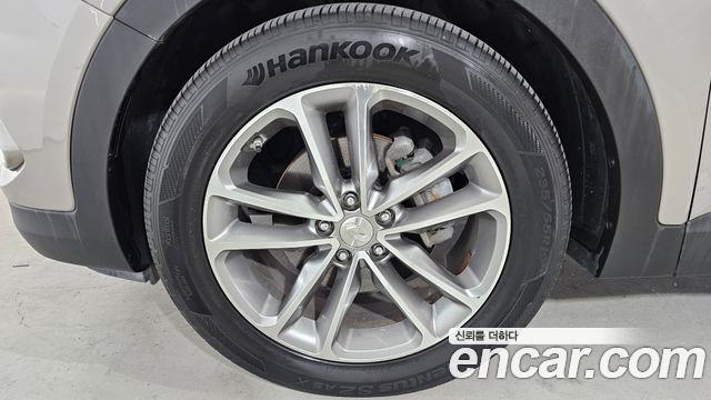 Hyundai Santafe 2016 — photo 5