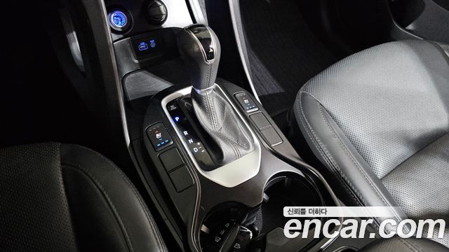 Hyundai Santafe 2016 — photo 12
