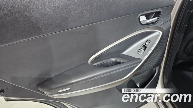 Hyundai Santafe 2016 — photo 15