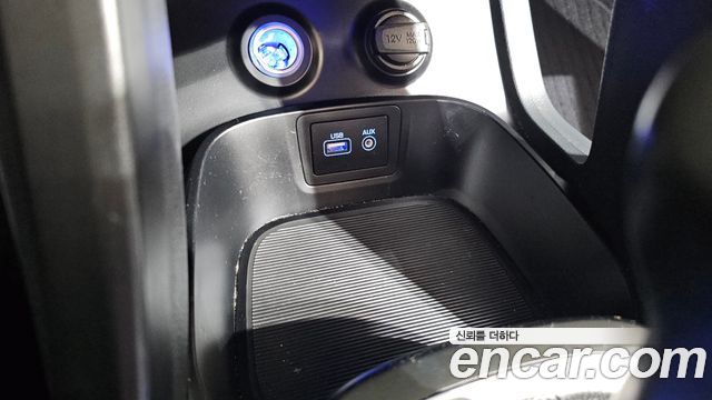 Hyundai Santafe 2016 — photo 31