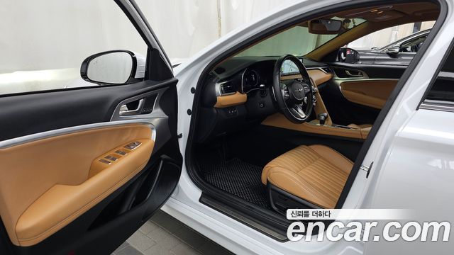 Genesis G70 2022 — photo 13