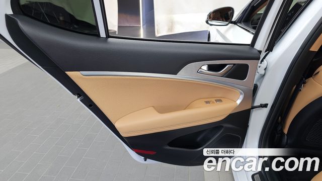 Genesis G70 2022 — photo 15