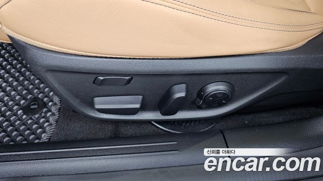 Genesis G70 2022 — photo 31