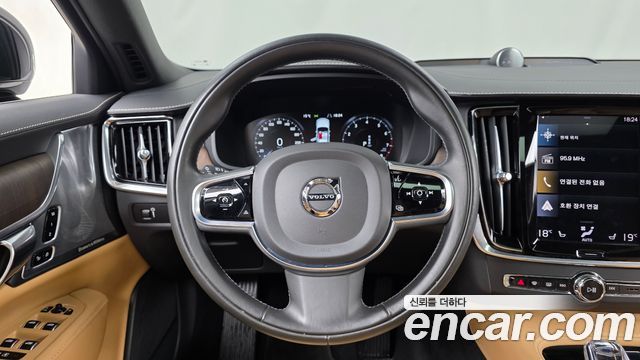 Volvo S90 2021 — photo 18