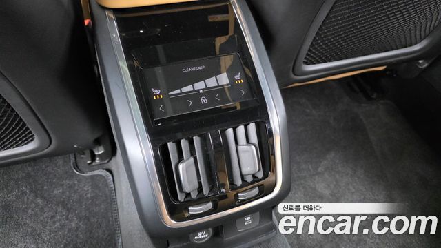 Volvo S90 2021 — photo 24