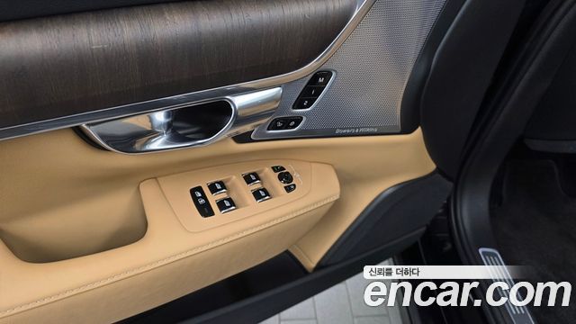 Volvo S90 2021 — photo 28