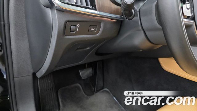 Volvo S90 2021 — photo 33