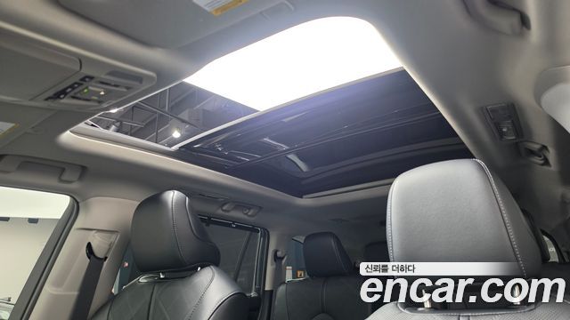 Toyota Highlander 2025 — photo 21