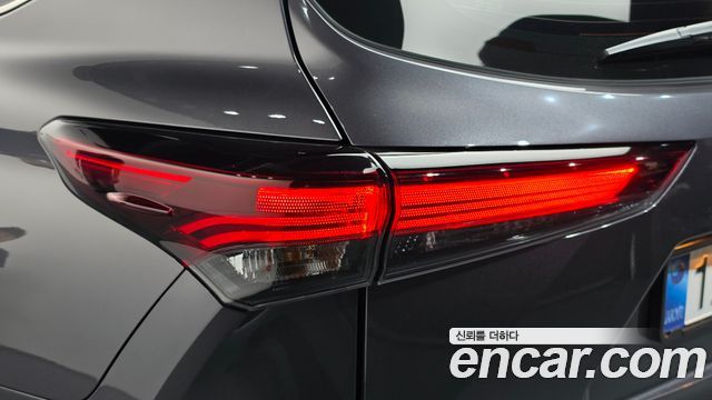 Toyota Highlander 2025 — photo 9