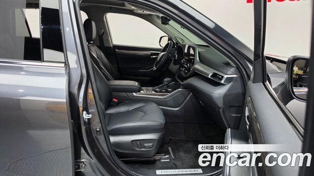 Toyota Highlander 2025 — photo 16