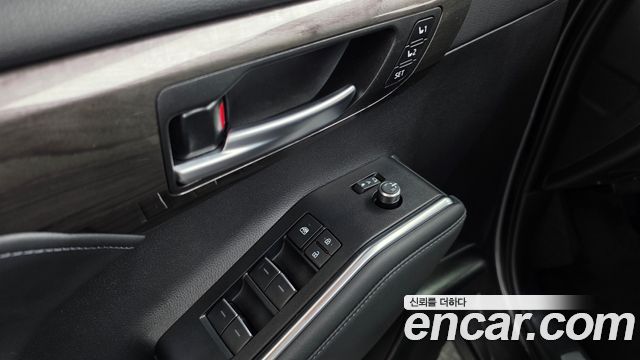 Toyota Highlander 2025 — photo 27
