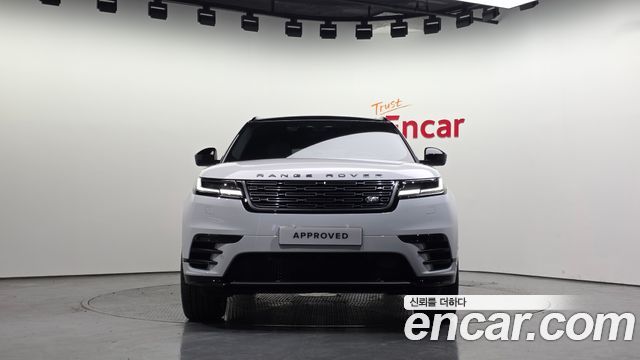 Land Rover Range Rover Velar 2026 — photo 7
