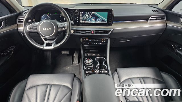 Kia K5 2023 — photo 10