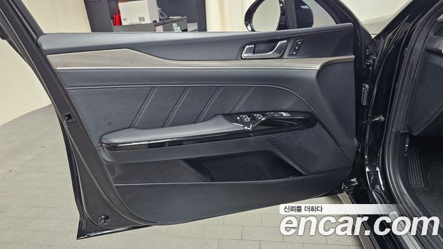 Kia K5 2023 — photo 14