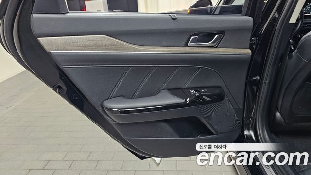 Kia K5 2023 — photo 15