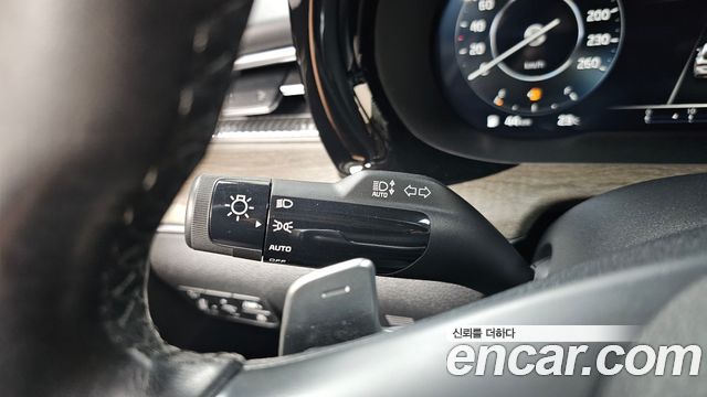 Kia K5 2023 — photo 28