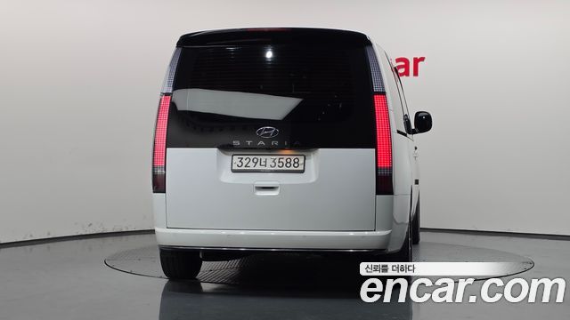 Hyundai Staria 2022 — photo 4