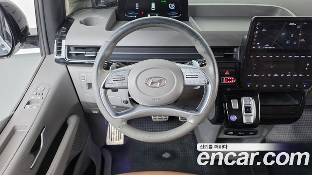 Hyundai Staria 2022 — photo 13