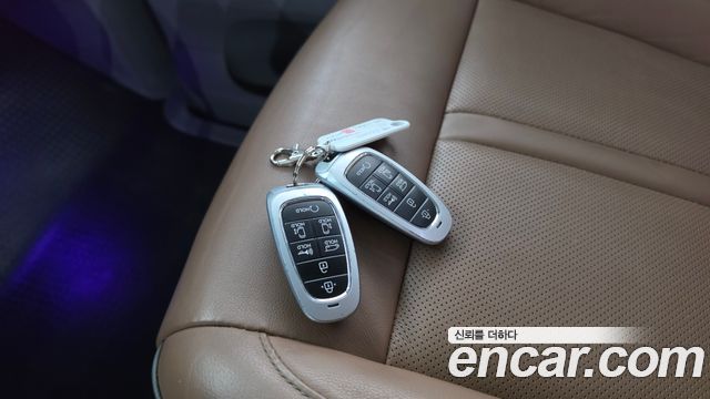 Hyundai Staria 2022 — photo 15