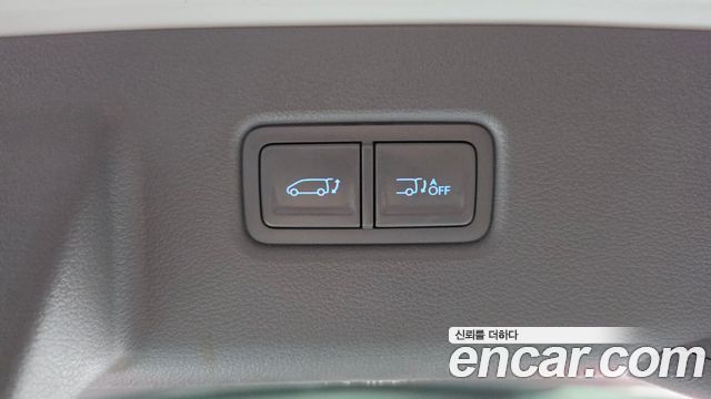Hyundai Staria 2022 — photo 16