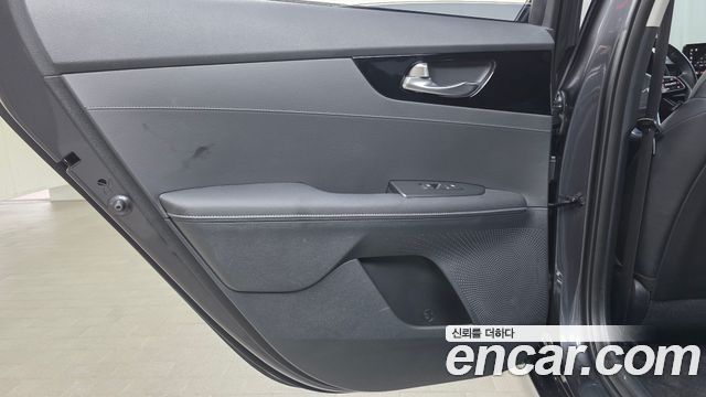 Kia K3 2024 — photo 15